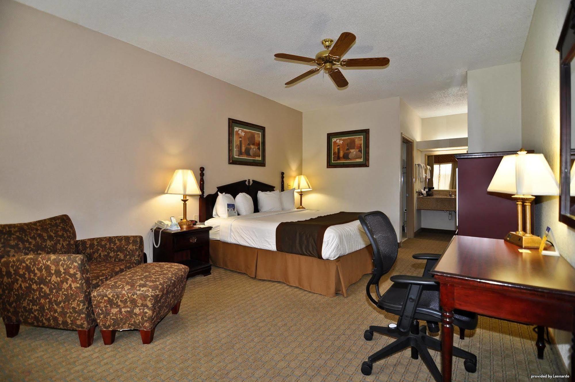 Best Western Inn Monroeville Room photo